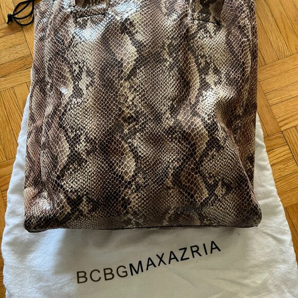 BCBG - ANIMAL PRINT TOTE IN PURE LEATHER - TRENDY AND ELEGANT - Picture 5 of 5